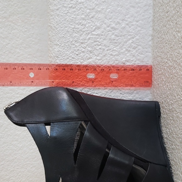 SOLD SOLD SOLD NWT BCBG Black Leather Cage Wedges Heels 6.5 NIB - Picture 6 of 6